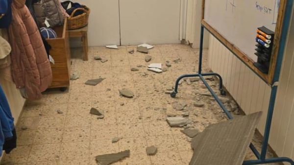 אזעקות ויירוטים בצפון; שברי מיירט ריסקו גן ילדים