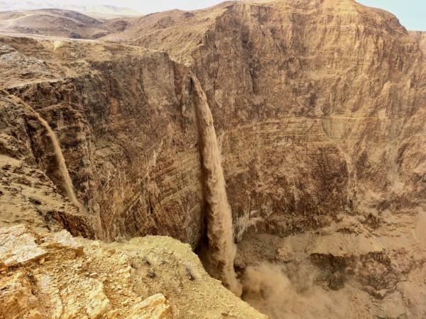 הדרום מתחת למים: צפו בתיעודים – שיטפונות בעשרות מוקדים באזור