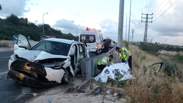 הקטל בדרכים: צעיר כבן 20 נהרג בתאונה סמוך לכניסה לעיר אלעד