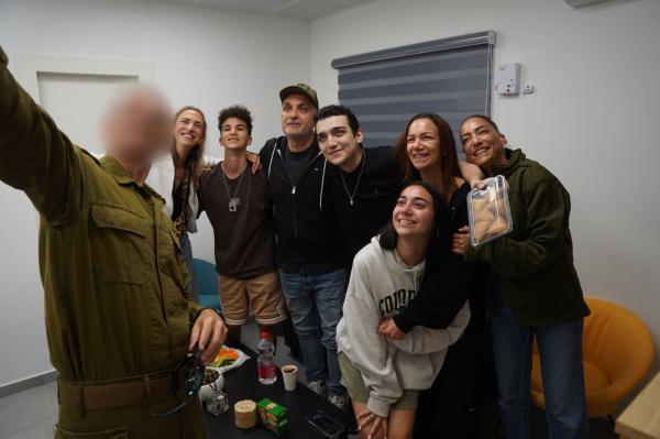 אמו של עידן אלכסנדר: "המשפחה שלי חזרה להיות שלמה"