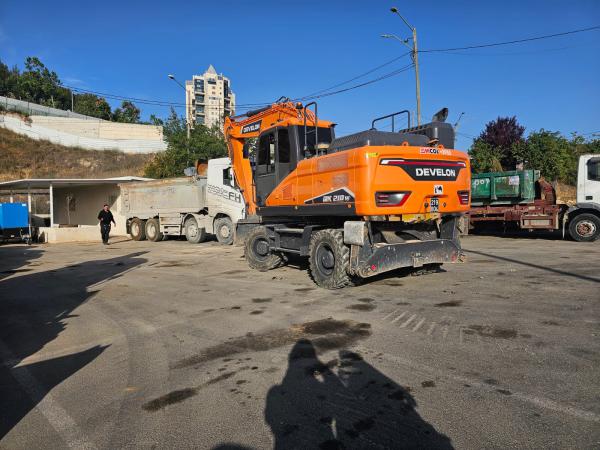 אותר והוחרם הטרקטור שפגע בתשתית הרכבת הקלה בירושלים