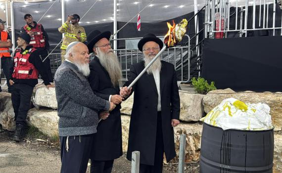 אלפים בהדלקת הציונות הדתית במירון