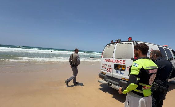 התרסקות המטוס בבת ים: נער בן 15 חולץ במצב קשה