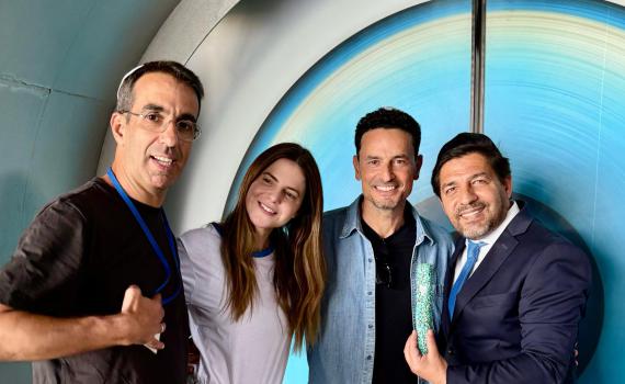 "בעז"ה הרבה רייטינג": קביעת מזוזה בבית האח גדול | צפו