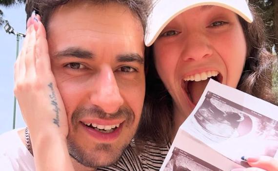 שם טוב האבי ג׳וניור: תמיר בר ואשתו בהיריון ראשון