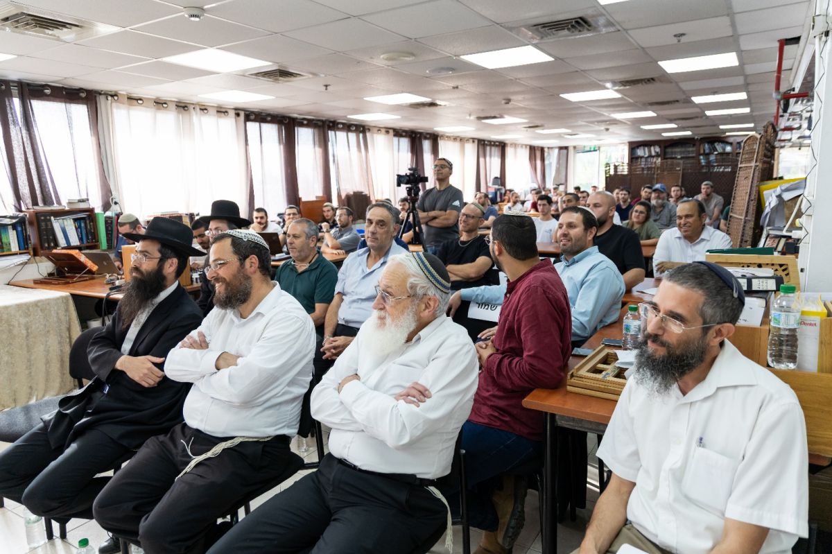 האמת והשלום – ספר חדש וערב מיוחד בישיבת ההסדר נוף הגליל
