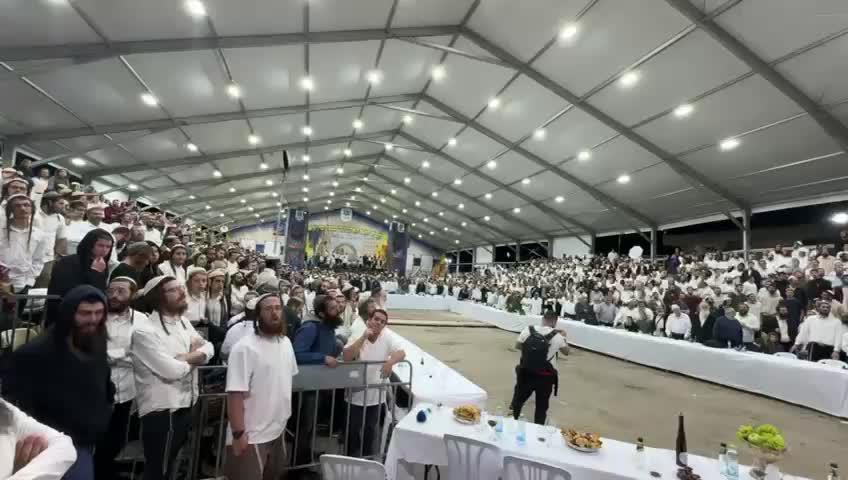 מרגש: שירת "אני מאמין" בהדלקת הציונות הדתית במירון