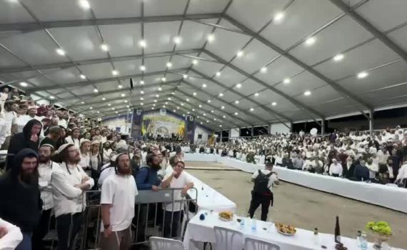 מרגש: שירת "אני מאמין" בהדלקת הציונות הדתית במירון