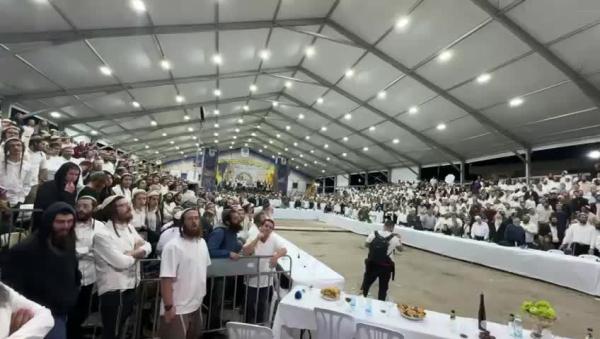 מרגש: שירת "אני מאמין" בהדלקת הציונות הדתית במירון