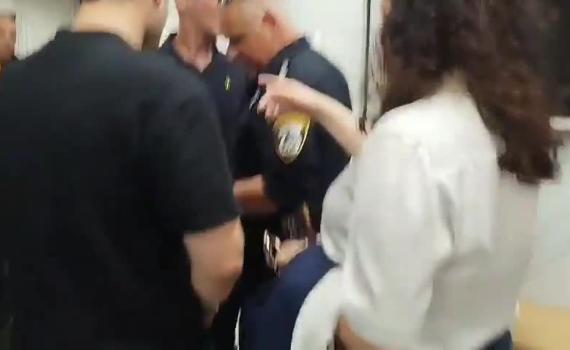 "הפרצוף האמיתי": יאיר גולן תועד מרים יד על תושב קריית שמונה