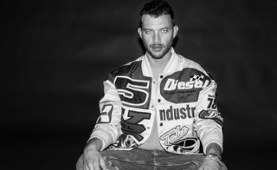 עוז זהבי מתחזק? השחקן מוציא שיר חדש מהמקורות