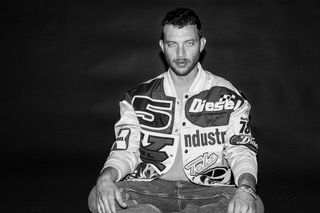 עוז זהבי מתחזק? השחקן מוציא שיר חדש מהמקורות