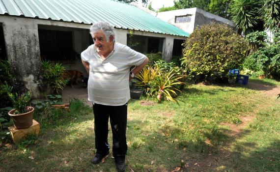 הנשיא שהוגדר כ"נשיא העני בעולם" הלך לעולמו בגיל 89