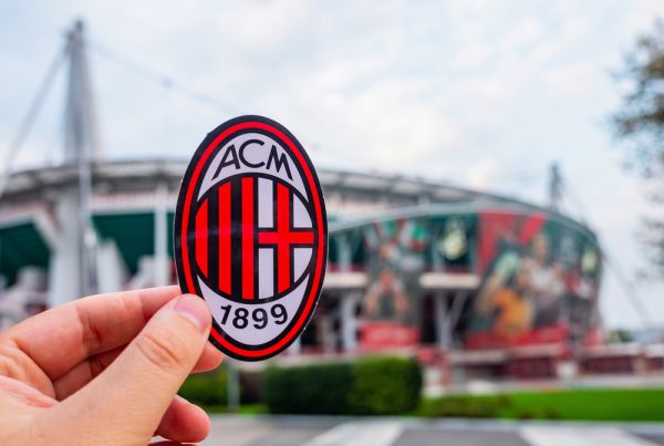 אינטר עפה קדימה, מילאן שוקעת: המהפך בעיר מילאנו הושלם