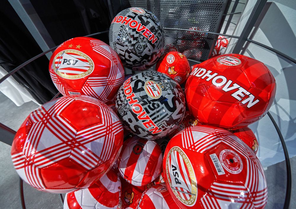 אייאקס איבדה את האליפות ברגע האחרון: מהפך דרמטי בהולנד