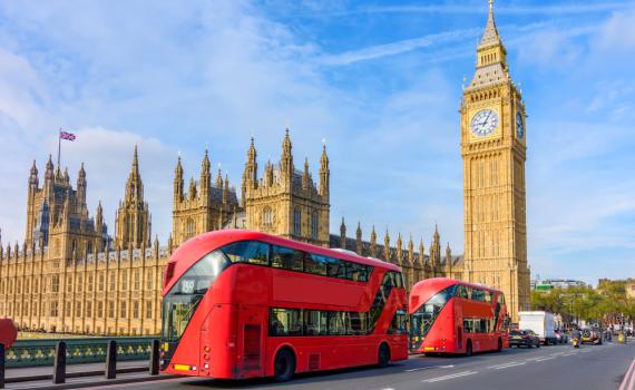 לא תאמינו מה נמצא במקום הראשון: 10 המבנים המדהימים באירופה