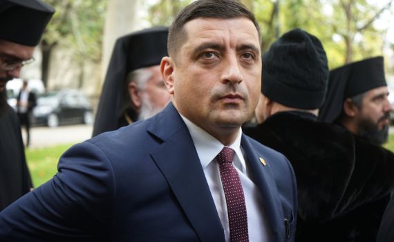 הבחירות ברומניה: מועמד הימין הקיצוני זכה בסיבוב הראשון