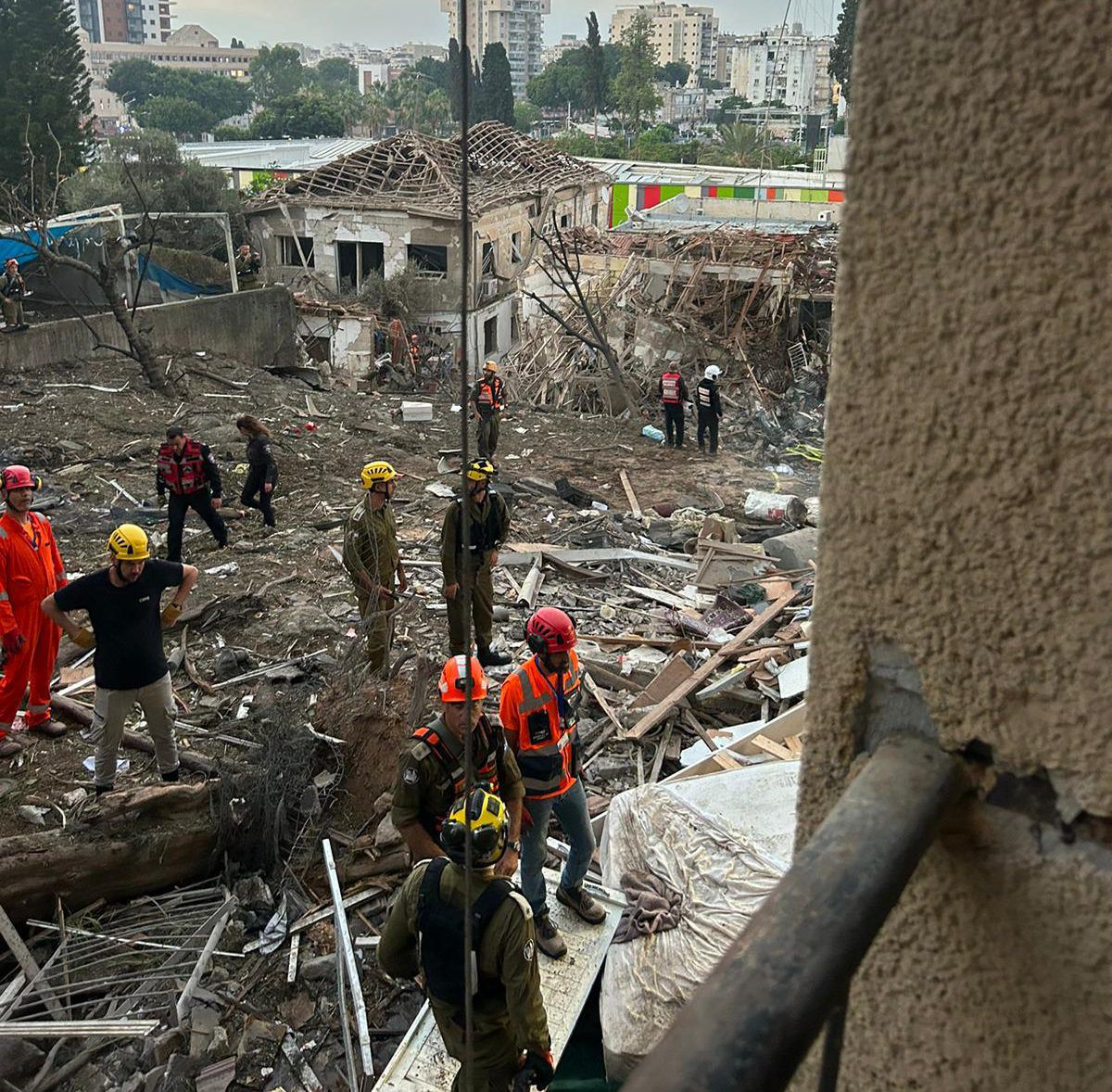 מפקדת בחטיבת החילוץ מספרת: ״שמענו 'הצילו' מתוך ההריסות"