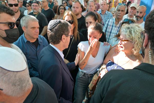 הרצוג הספיד את יונתן סמרנו: "סליחה שלקח זמן רב כל כך"