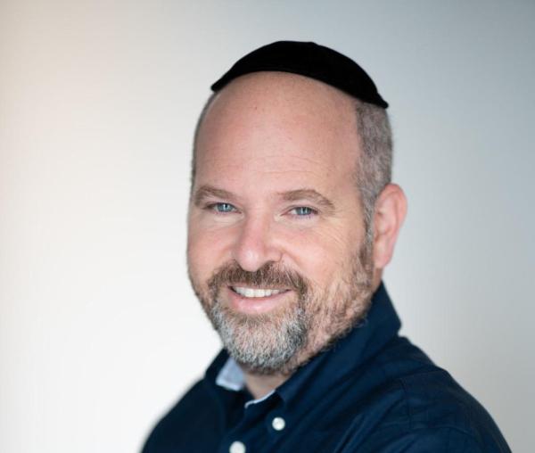 יקי רייסנר עובר לקשת 12 ופותח דף חדש בחיים ובקריירה