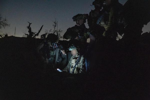 קצין בעזה לסרוגים: "חיסלנו 300 מחבלים, זה גדוד שלם"