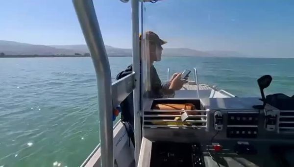 מטוסי הקרב עברו בשמיים, הפקחים מצאו הפתעה בכנרת