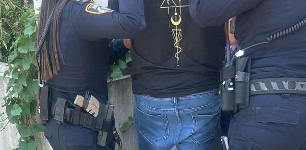 המשטרה עצרה שלושה חשודים שמנעו כניסה למקלטים בבת ים