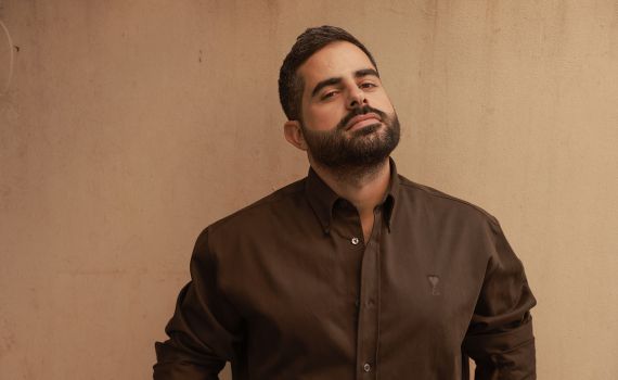 בחזרה לאמונה: משה כורסיה בסינגל חדש ואישי – "אבא אבא אבא"