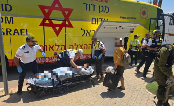 צפו: כך מפונים המאושפזים מסורוקה לבתי חולים אחרים