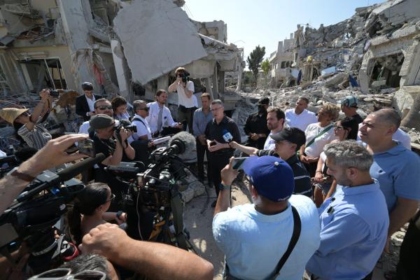 סער: "איראן מטרגטת אזרחים, אין חייל אחד שנהרג בתקיפות שלהם"