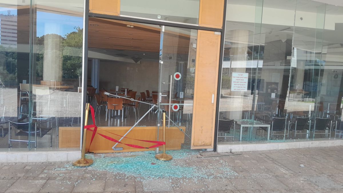 תיאטרון חיפה נפגע בהתקפה האיראנית: "ההצגה תימשך"