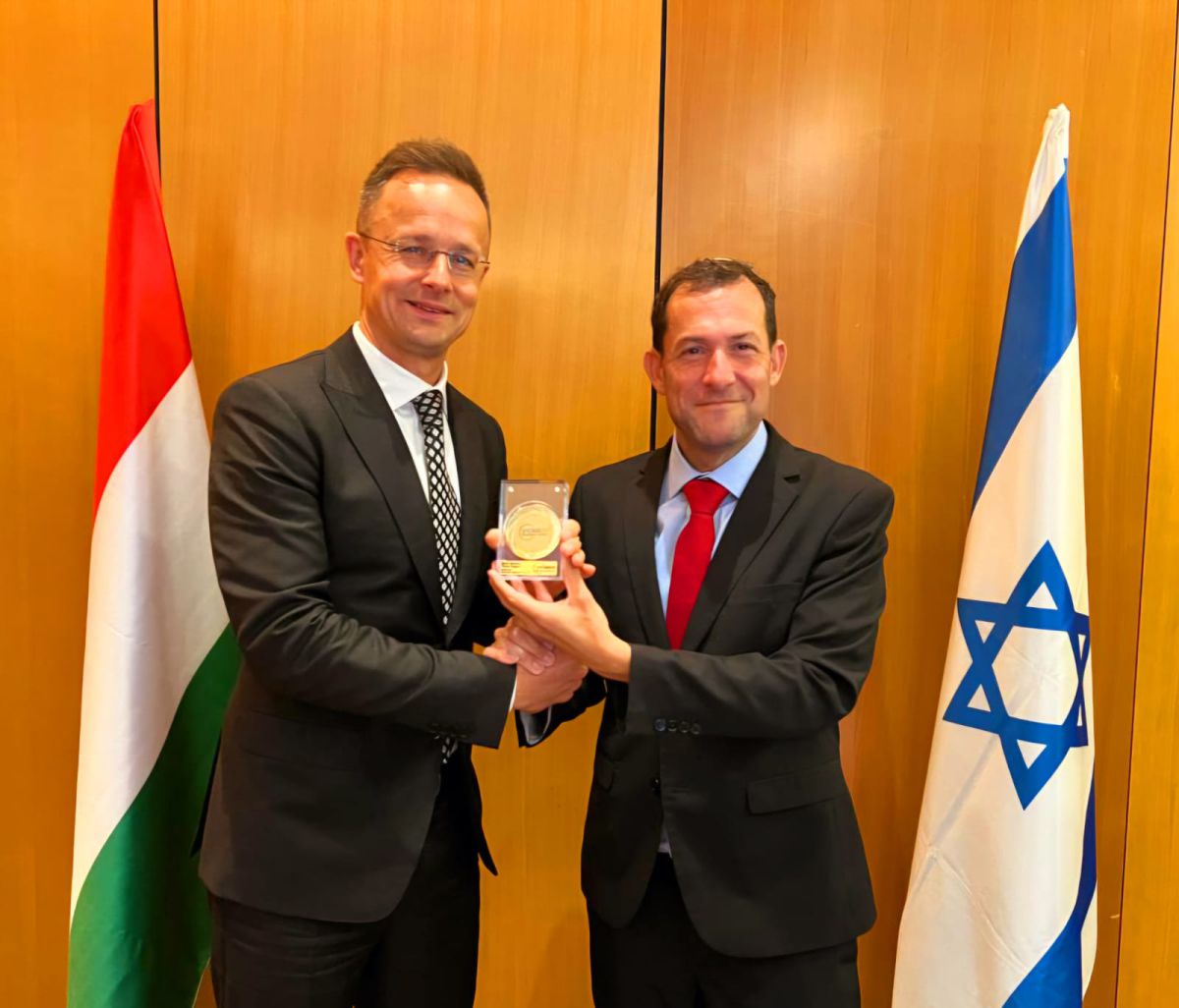 שר החוץ ההונגרי ליוסי דגן: "אתם יכולים לסמוך עלינו"
