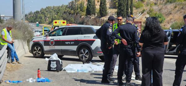 נער נהרג בתאונת דרכים בין שתי משאיות בכביש 6