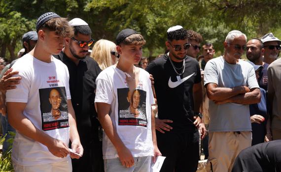 החטוף יאיר יעקב הובא למנוחות: "איש של שלום וחופש"