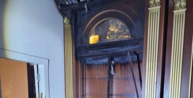 הותר לפרסום: חרדי הצית את בית הכנסת של הרב יצחק יוסף