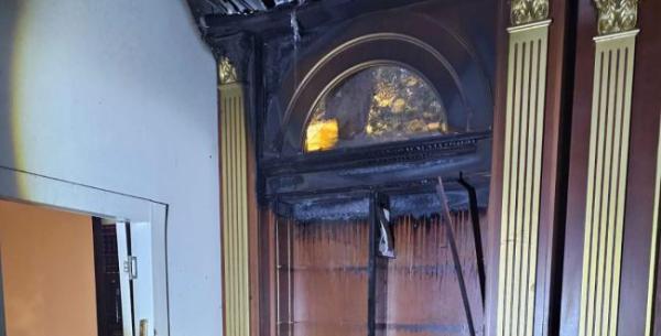 הותר לפרסום: חרדי הצית את בית הכנסת של הרב יצחק יוסף