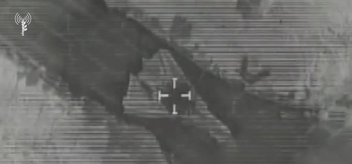 חיל האוויר תקף שלושה מטוסי קרב איראנים מסוג F14 | צפו