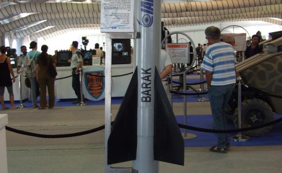 מערכת "ברק" יבשתית יירטה טיל לראשונה | צפו בתיעוד