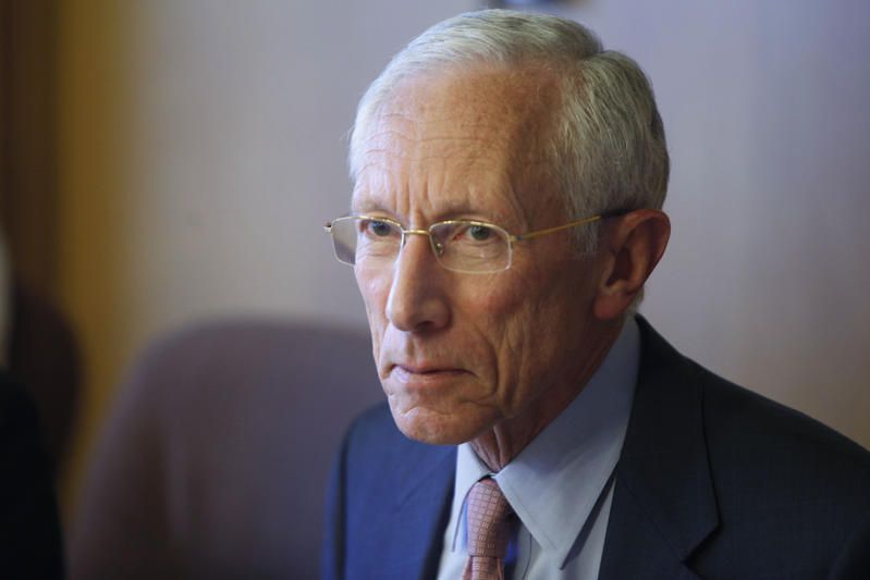 ברוך דיין האמת: סטנלי פישר הלך לעולמו בגיל 81