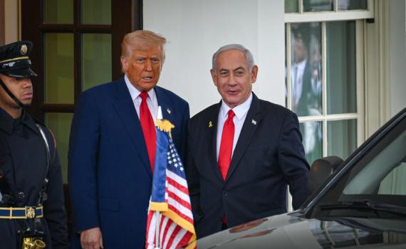 רגע לפני הגעת נתניהו, הבית הלבן מודיע: "קרובים מאוד לעסקה"