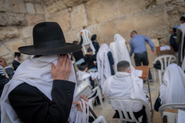 עצרת תפילה בכותל המערבי. הצטרפו לשידור החי