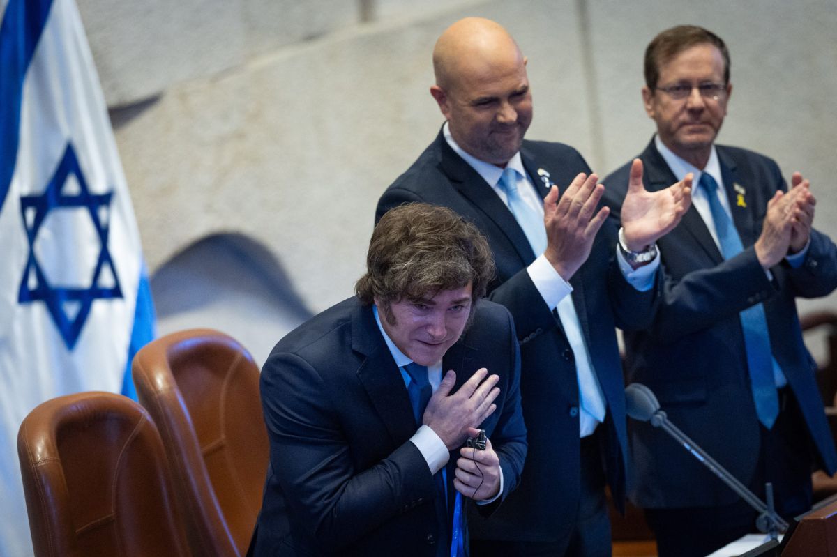 בתשואות ממושכות: צפו בקבלת הפנים של חאבייר מיליי בכנסת