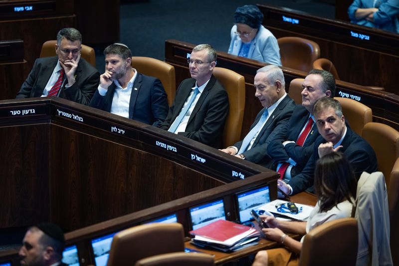 החרם החרדי: הקואליציה משכה את כל הצעות החוק מסדר היום