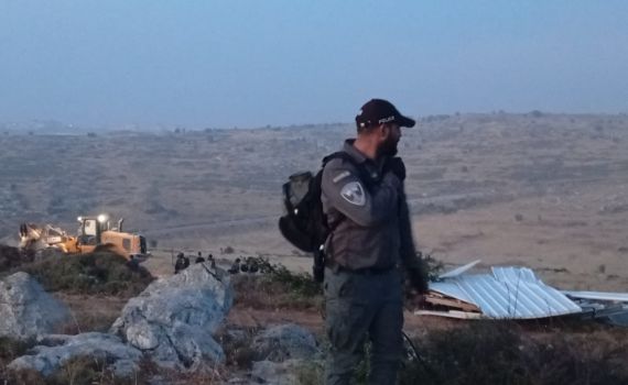 הרס בבנימין: המשטרה מכתרת את גבעת אור מאיר, תושב מתבצר בביתו