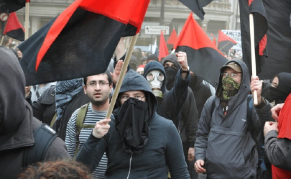 למדו מקפלן? פרעות שמאל קשות בארה"ב, הצבא מתכונן להתערב