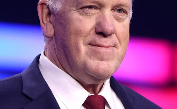 אחראי ההגירה בארה"ב מזהיר: "תאים איראניים חדרו למדינה"