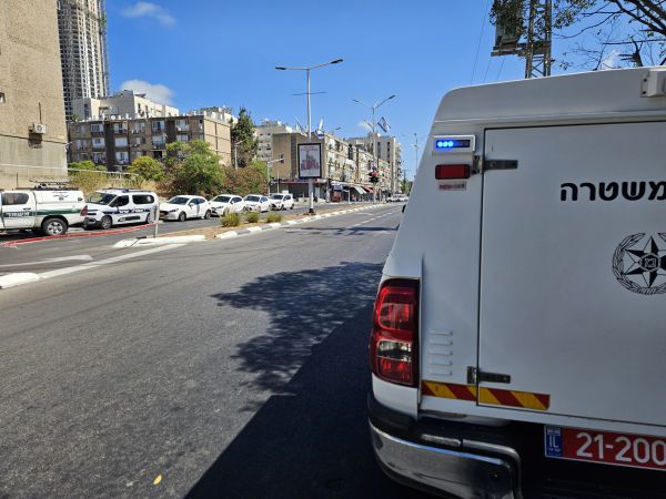 טרגדיה בבת ים: גבר רצח את אשתו וקפץ מהגג