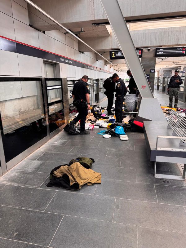 חפץ חשוד אותר בתחנת הרכבת הקלה 'אליפלט': שני פלסטינים נעצרו