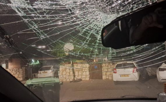 אלימות קשה: מפגין ימין הותקף מחוץ לביתו של יאיר גולן