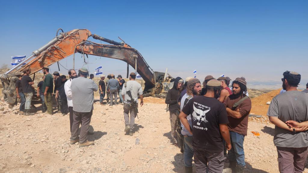 שבוע אחרי נפילתו: הבאגר של דוד ליבי ז"ל הונח ליד קברו